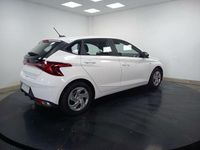 Usado Hyundai i20 101 CV (74 kW) 2021 Blanco Berlina