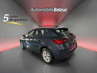 Usado Seat Leon Style 110 CV (80 kW) 2024 Gris SUV