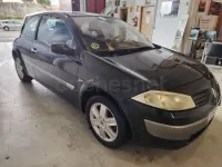 Usado Renault Mégane II Dynamique 115 CV (84 kW) 2003 Negro Berlina