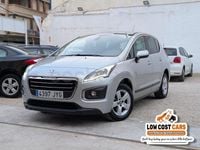 Usado Peugeot 3008 Access 115 CV (84 kW) 2014 Gris / plata Familiar