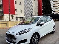 Usado Ford Fiesta Trend 82 CV (60 kW) 2013 Blanco Utilitario