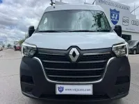 Usado Renault Master 135 CV (99 kW) 2023 Blanco Monovolumen