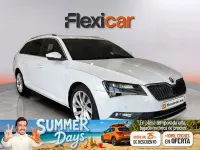 Usado Skoda Superb Style 150 CV (110 kW) 2016 Blanco Familiar