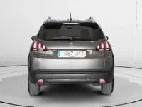 Usado Peugeot 2008 Style 100 CV (73 kW) 2017 Gris / plata SUV