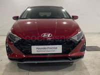 Usado Hyundai i20 100 CV (73 kW) 2025 Granate Berlina