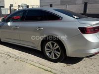Usado Renault Talisman Intens 130 CV (95 kW) 2016 Gris / plata Berlina