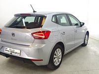 Usado Seat Ibiza Style Plus 110 CV (80 kW) 2021 Gris / plata Utilitario