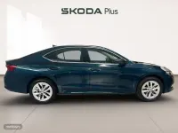 Usado Skoda Octavia Selection 150 CV (110 kW) 2023 Berlina