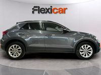 Usado VW T-Roc Life 110 CV (80 kW) 2023 Gris SUV