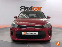 Usado Kia Rio 84 CV (61 kW) 2019 Rojo Utilitario