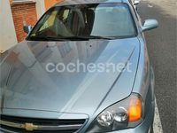 Usado Chevrolet Evanda CDX 131 CV (96 kW) 2005 Gris / plata Berlina