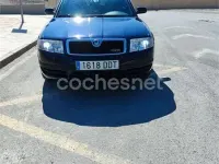 Usado Skoda Superb Comfort 130 HP (95 kW) 2004 Azul Sedan