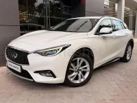 Usado Infiniti Q30 Premium 109 CV (80 kW) 2017 Blanco Berlina