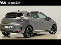 Usado Renault Clio V Techno 145 CV (106 kW) 2023 Gris Berlina