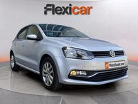 Usado VW Polo Advance 90 CV (66 kW) 2017 Gris Utilitario