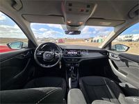 Usado Skoda Kamiq Ambition 110 CV (80 kW) 2022 Blanco SUV