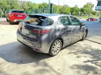Usado Lexus CT200h 136 CV (100 kW) 2012 Gris / plata Berlina