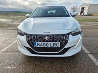 Usado Peugeot 208 Allure 100 CV (73 kW) 2021 Blanco Utilitario