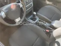 Usado Ford Focus Trend 109 CV (80 kW) 2005 Negro Berlina