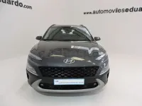 Usado Hyundai Kona 120 CV (88 kW) 2021 Gris / plata SUV