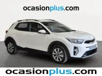 Usado Kia Stonic 100 CV (73 kW) 2025 Blanco SUV
