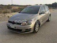 Usado VW Golf VII Advance 105 CV (77 kW) 2013 Gris / plata Berlina