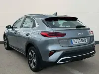 Usado Kia XCeed 100 CV (73 kW) 2025 Gris SUV