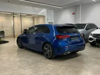 Usado Mercedes A180 AMG line 116 CV (85 kW) 2025 Azul Berlina