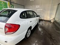 Usado Kia Rio 75 CV (55 kW) 2003 Blanco Berlina