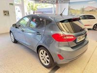 Usado Ford Fiesta Trend+ 101 CV (74 kW) 2018 Azul Utilitario