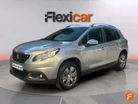 Usado Peugeot 2008 Style 82 CV (60 kW) 2018 Gris SUV