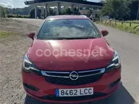 Usado Opel Astra Innovation 136 CV (100 kW) 2019 Rojo Familiar