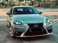 Usado Lexus IS300h Executive Line 223 CV (164 kW) 2016 Gris / plata Berlina
