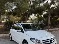 Usado Mercedes B200 136 CV (100 kW) 2019 Blanco Utilitario