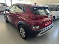 Usado Hyundai Kona 120 CV (88 kW) 2023 Granate SUV