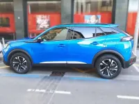 Usado Peugeot 2008 Allure 101 CV (74 kW) 2023 Azul SUV