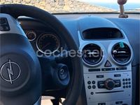 Usado Opel Corsa Cosmo 90 CV (66 kW) 2009 Granate Utilitario
