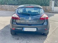 Usado Renault Mégane II Dynamique 110 CV (80 kW) 2008 Gris / plata Berlina