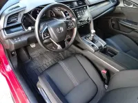 Usado Honda Civic Elegance 126 CV (92 kW) 2021 Rojo Berlina