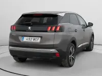 Usado Peugeot 3008 Allure 131 CV (96 kW) 2023 Gris SUV