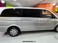 Usado Mercedes Viano 204 CV (150 kW) 2008 Gris / plata Monovolumen
