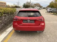 Usado Mercedes A180 116 CV (85 kW) 2019 Rojo Utilitario