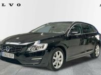 Usado Volvo V60 Momentum 150 HP (110 kW) 2017 Preto Carrinha