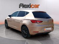Używany Seat Leon Style 116 KM (85 kW) 2019 Beżowy Sedan/Limuzyna