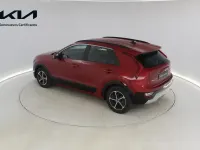 Usado Kia Niro 141 CV (103 kW) 2024 Rojo SUV