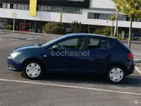 Usado Seat Ibiza Reference 90 CV (66 kW) 2017 Azul Berlina