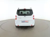 Usado Ford Tourneo Courier Titanium 100 CV (73 kW) 2018 Blanco Monovolumen