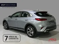 Usado Kia XCeed 140 CV (102 kW) 2025 Gris / plata SUV