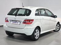 Usado Mercedes B200 140 CV (102 kW) 2010 Blanco Monovolumen