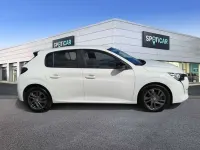 Usado Peugeot 208 Active 101 CV (74 kW) 2022 Blanco Utilitario